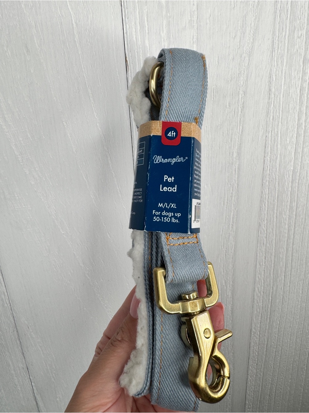 Wrangler Light Wash Denim and Sherpa Dog Lead